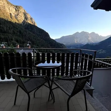 Sem Chi, Relaxing In The Mountains *